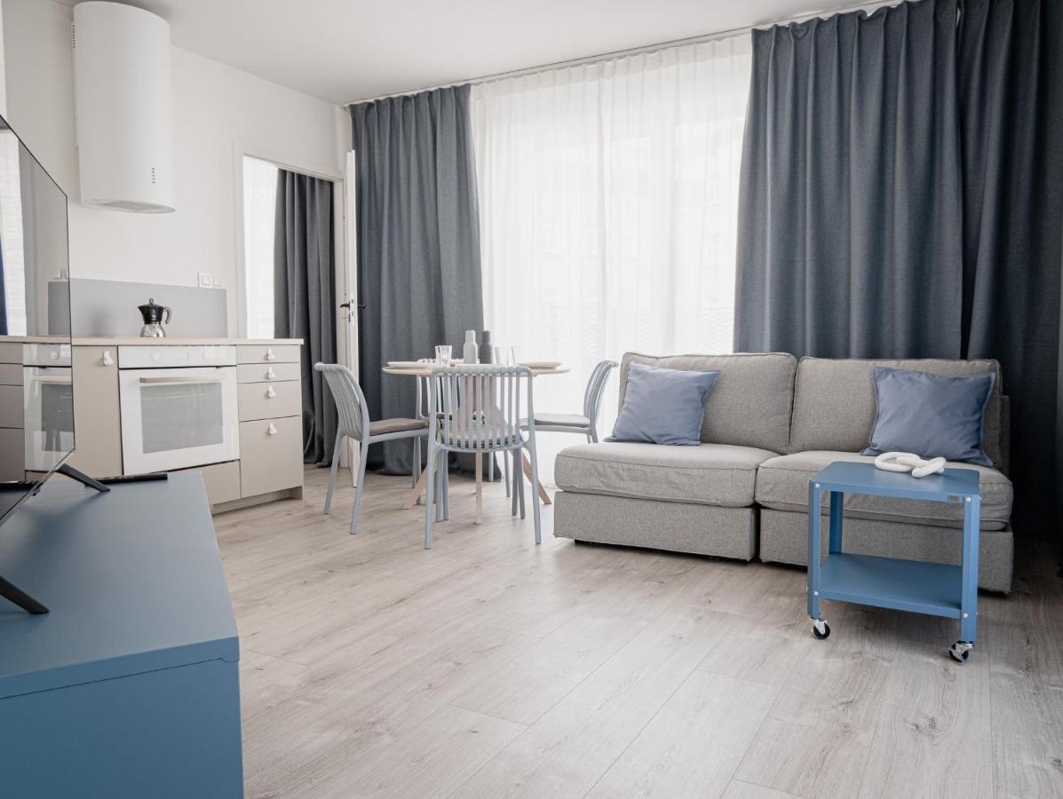 Homewell Apartments Game And Movie Poznań Buitenkant foto